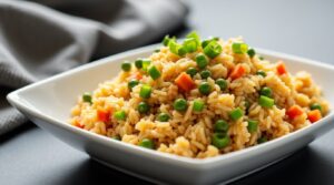 Как на быструю руку приготовить рис с яйцом